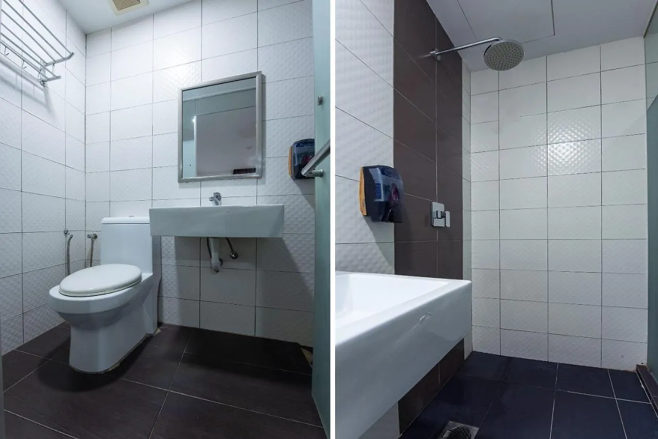 Oyo 90403 North City Hotel Johor Bahru