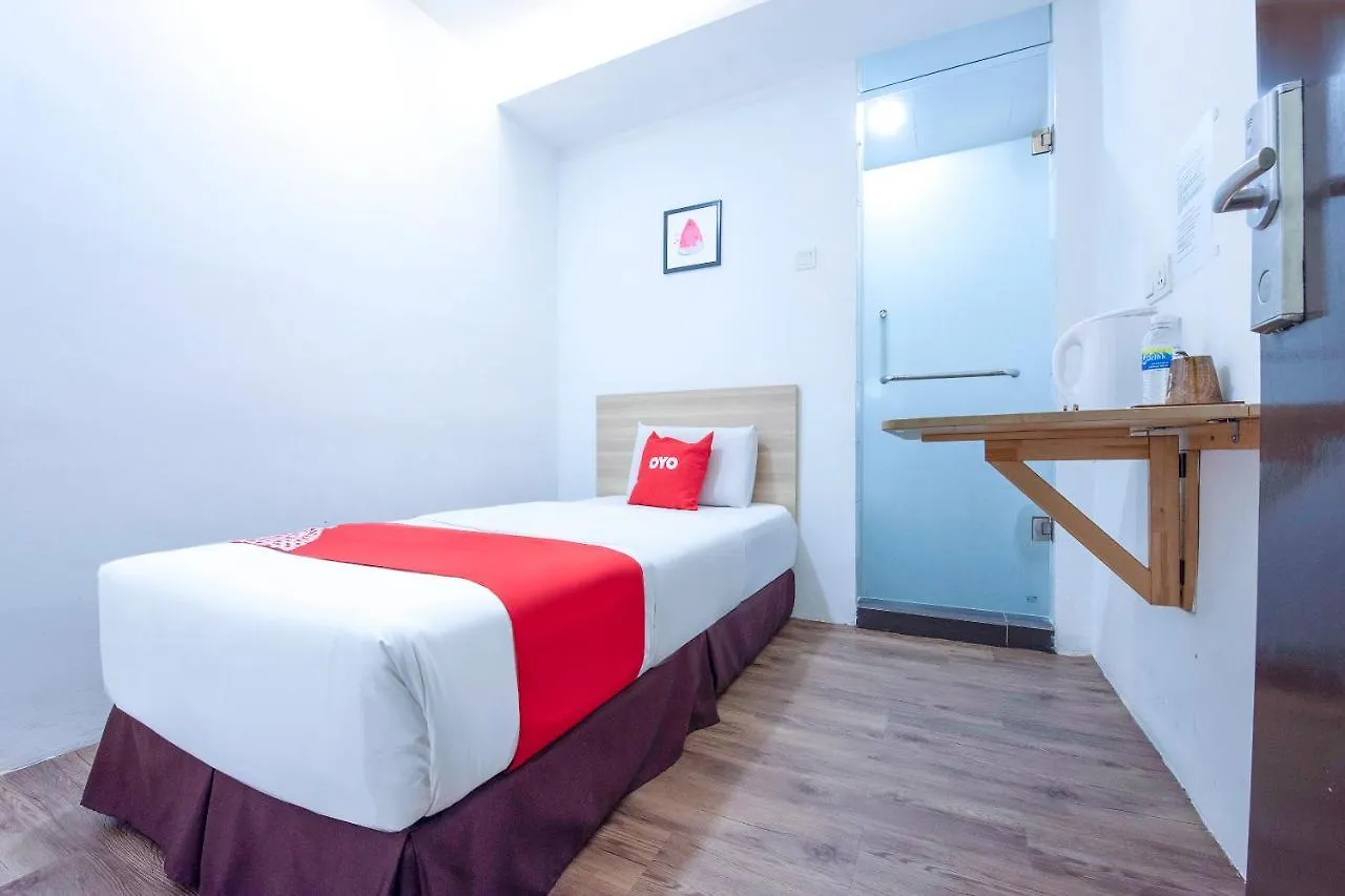 Oyo 90403 North City Hotel Johor Bahru 2*,
